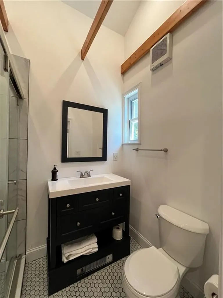 33 Young Street Newport RI 02840