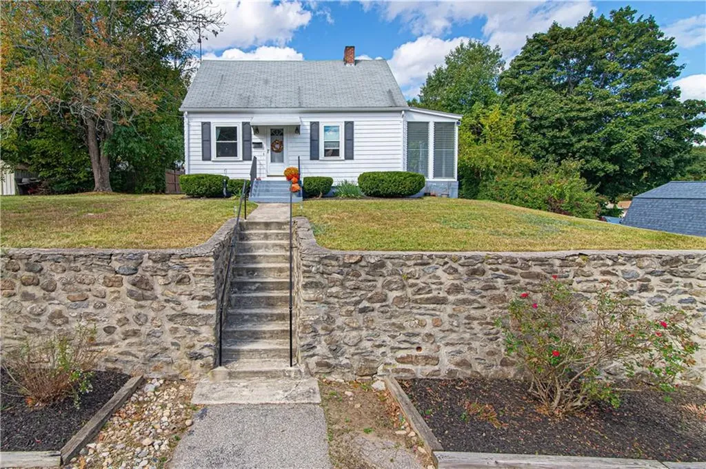 4 Johnson Avenue Johnston RI 02919