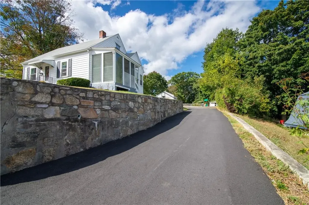 4 Johnson Avenue Johnston RI 02919