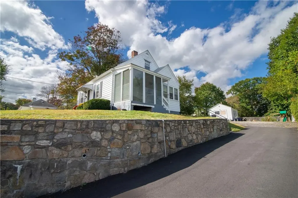 4 Johnson Avenue Johnston RI 02919