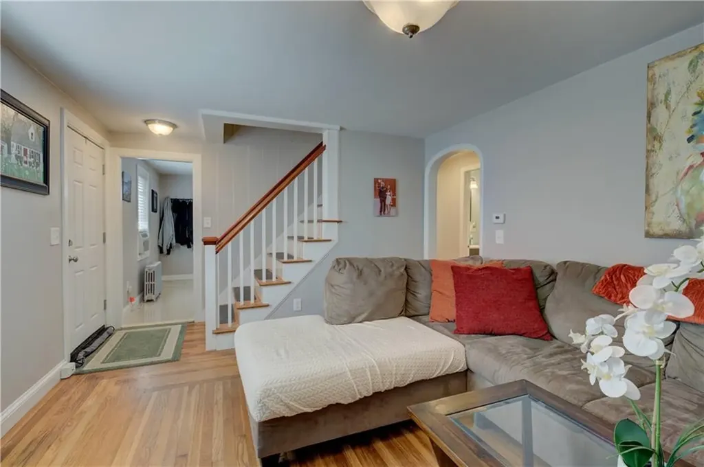 29 Magnolia Street Warwick RI 02889