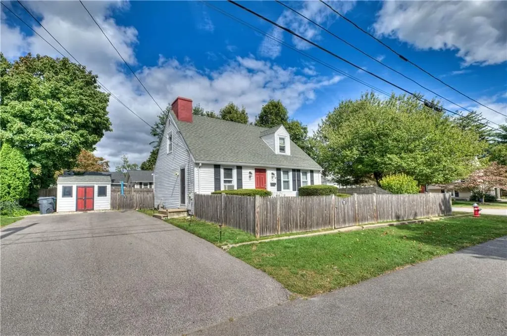 29 Magnolia Street Warwick RI 02889