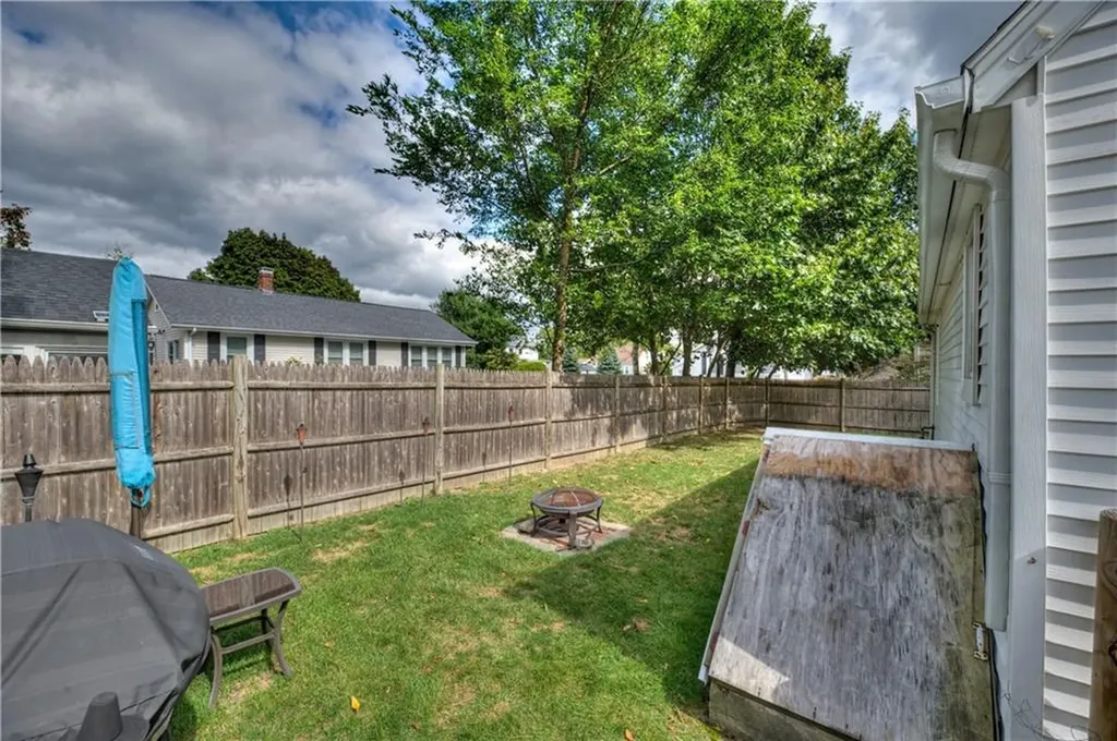 29 Magnolia Street Warwick RI 02889