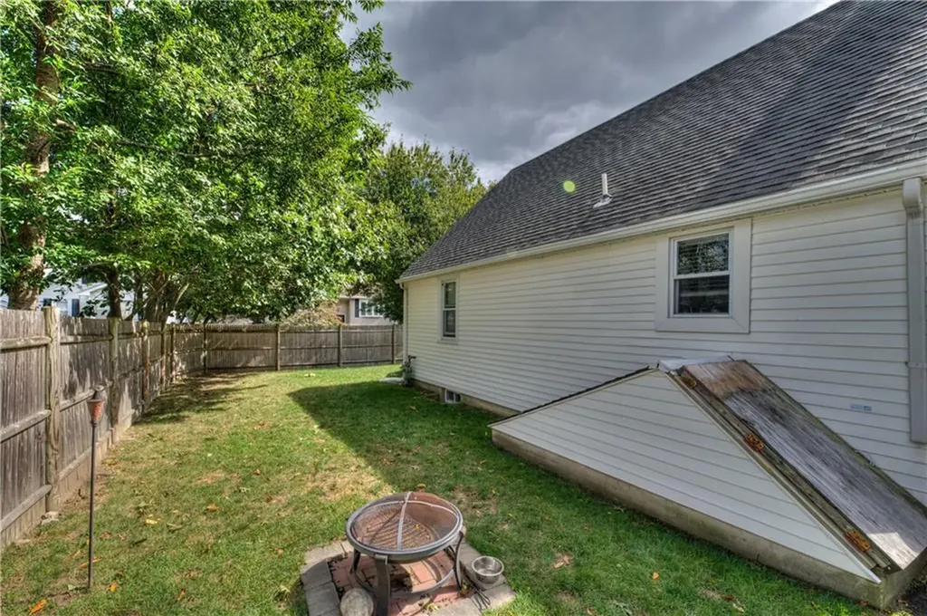 29 Magnolia Street Warwick RI 02889