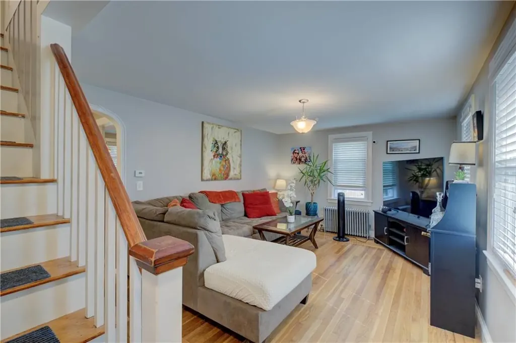 29 Magnolia Street Warwick RI 02889