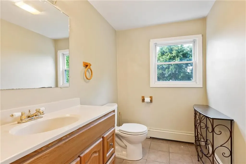 40 Dickens Street Pawtucket RI 02861