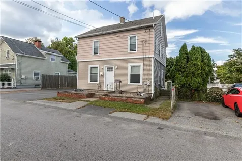 40 Dickens Street Pawtucket RI 02861