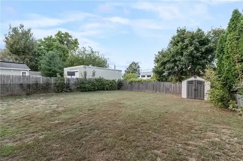 40 Dickens Street Pawtucket RI 02861