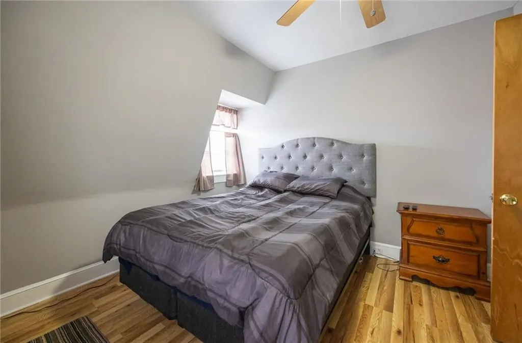 10 Pond Avenue Newport RI 02840