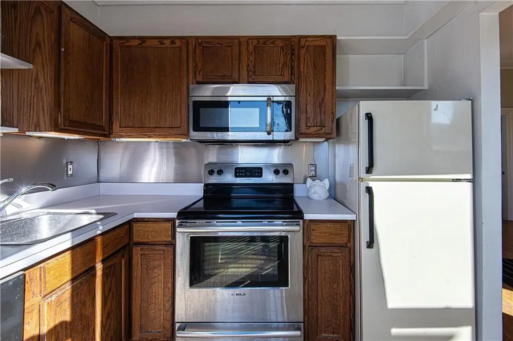 72 Doyle Avenue Providence RI 02906