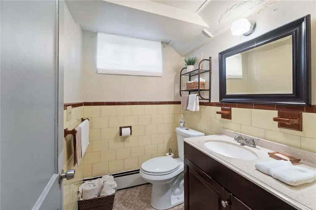 8 Arnold Drive Johnston RI 02919