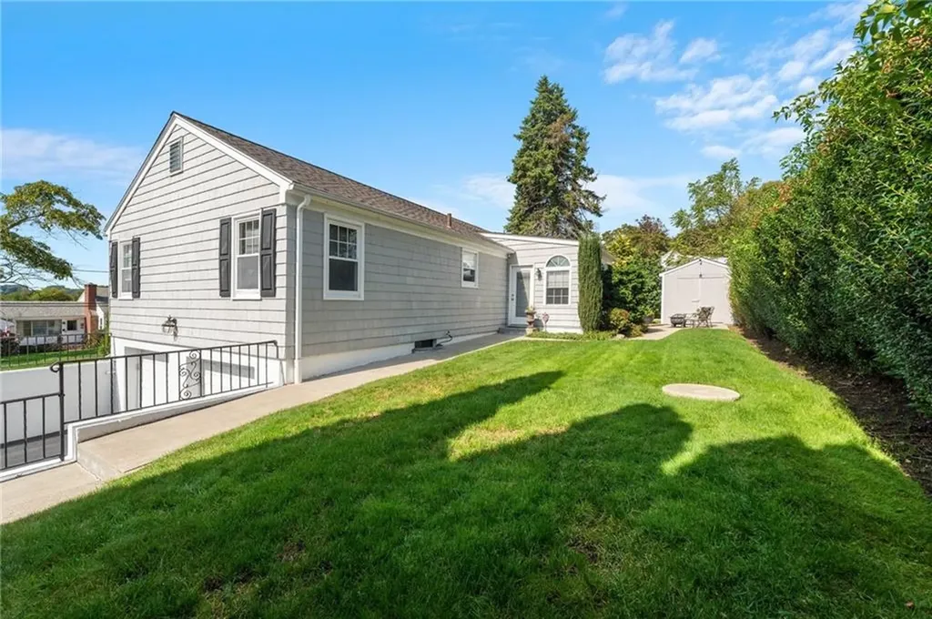 8 Arnold Drive Johnston RI 02919