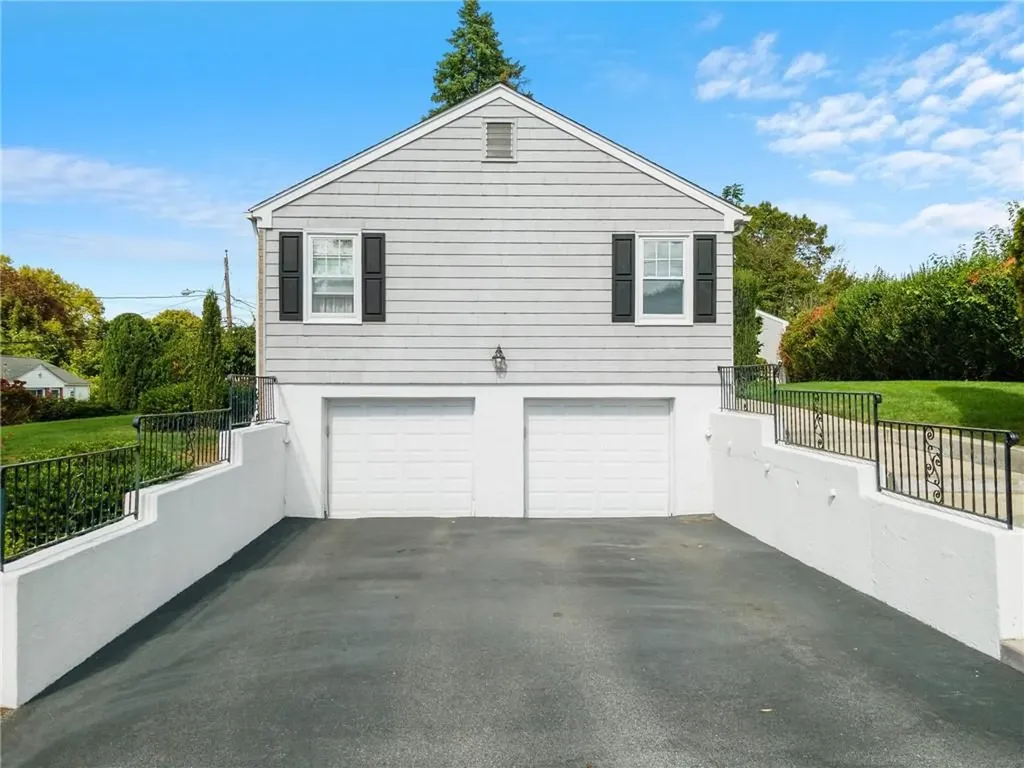 8 Arnold Drive Johnston RI 02919