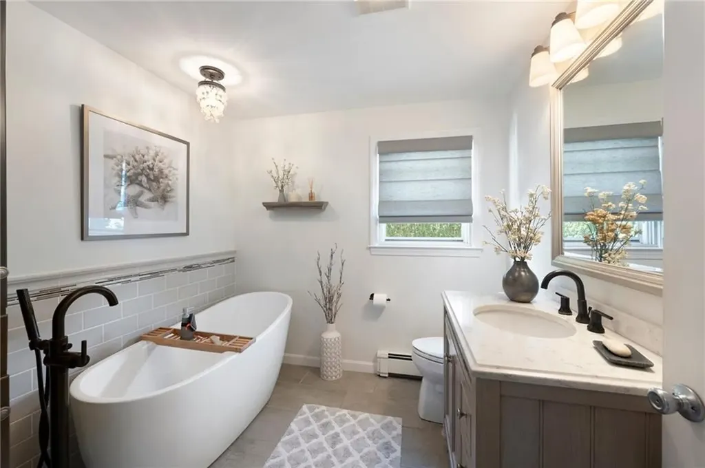 8 Arnold Drive Johnston RI 02919