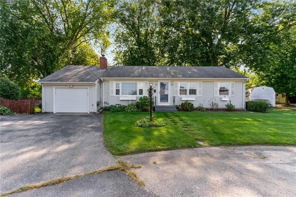 17 Bedford Road Cranston RI 02910