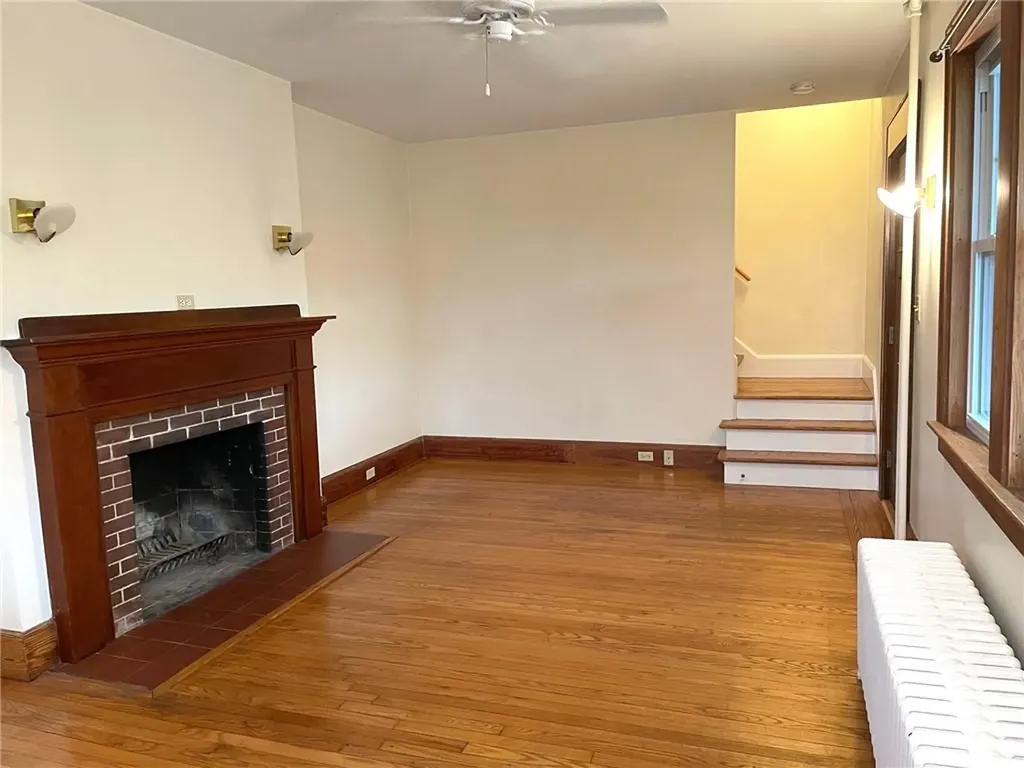34 Caswell Avenue Newport RI 02840