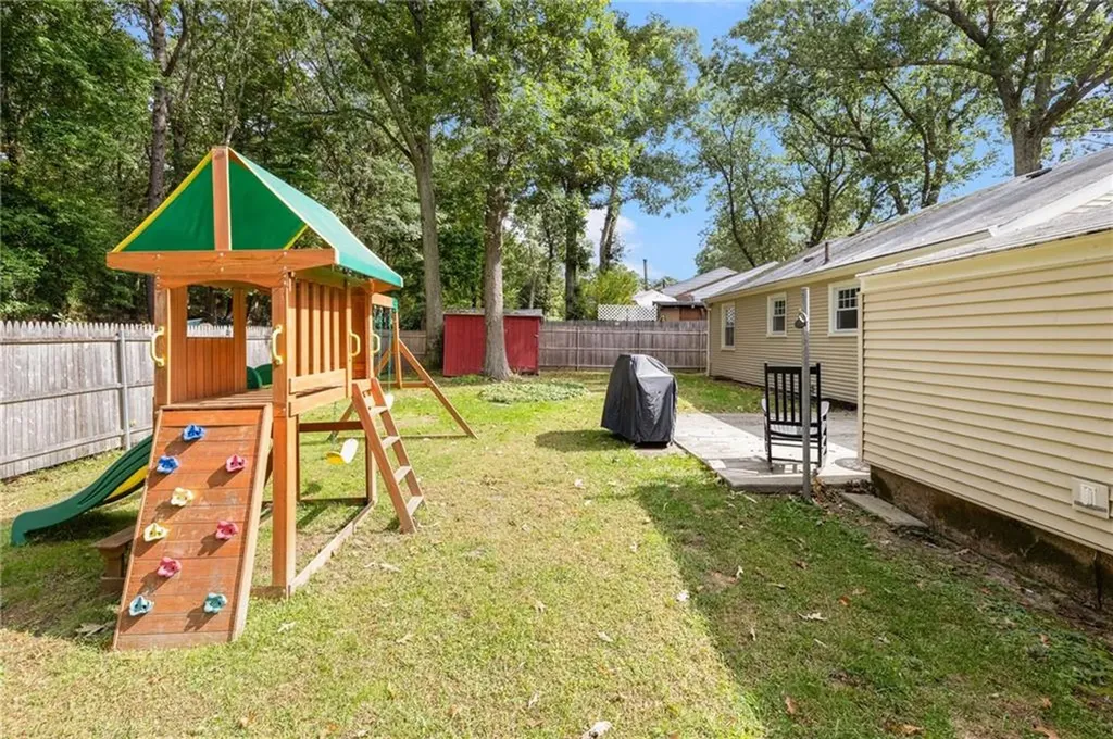 75 Darling Street Warwick RI 02886