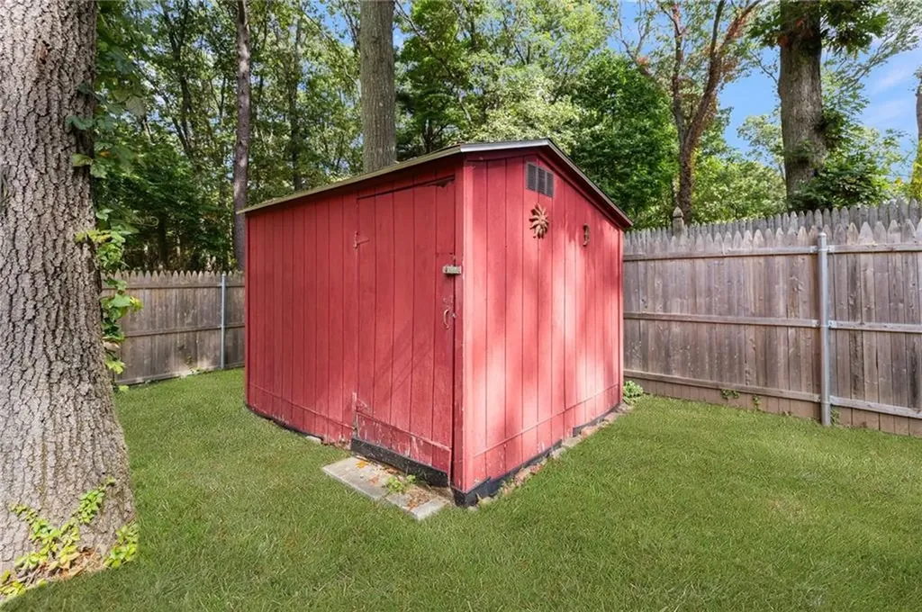 75 Darling Street Warwick RI 02886