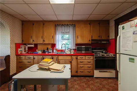 35 Arnold Street East Providence RI 02915