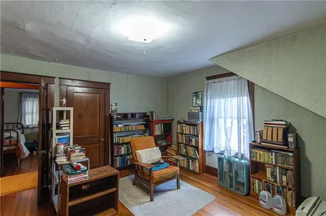 35 Arnold Street East Providence RI 02915