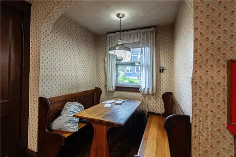 35 Arnold Street East Providence RI 02915