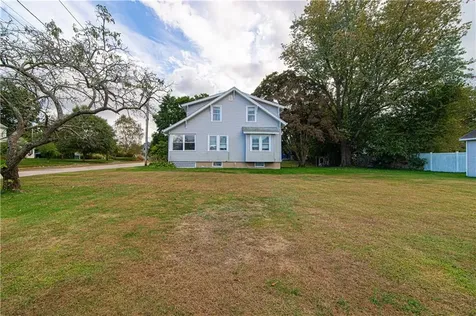 35 Arnold Street East Providence RI 02915