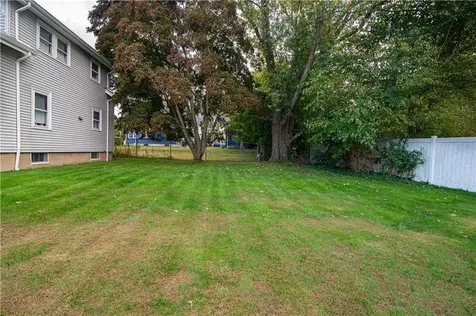 35 Arnold Street East Providence RI 02915