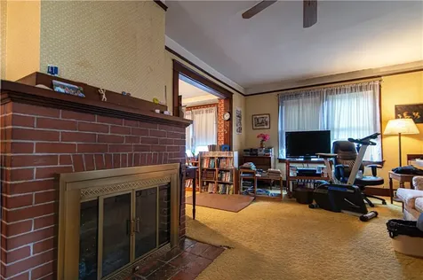 35 Arnold Street East Providence RI 02915