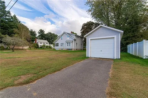 35 Arnold Street East Providence RI 02915