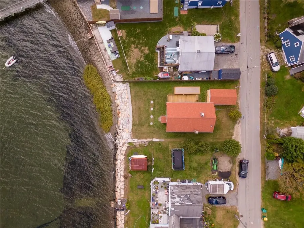 19 Narragansett Road Portsmouth RI 02871