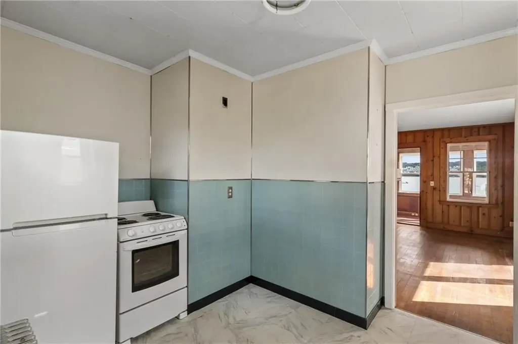 19 Narragansett Road Portsmouth RI 02871