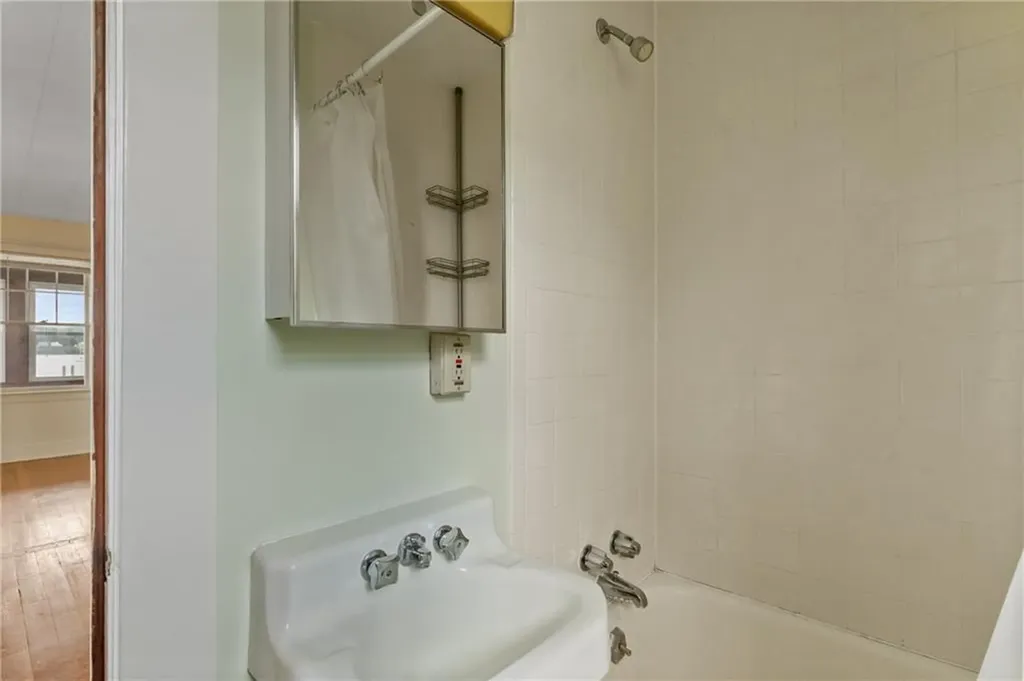 19 Narragansett Road Portsmouth RI 02871