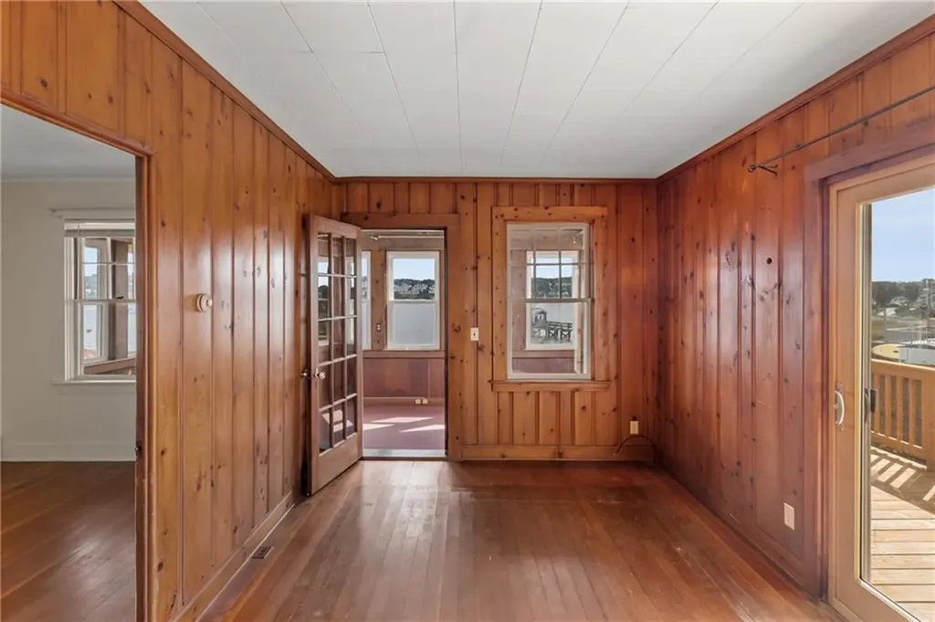 19 Narragansett Road Portsmouth RI 02871