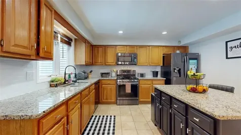 2 Amanda Court North Providence RI 02904