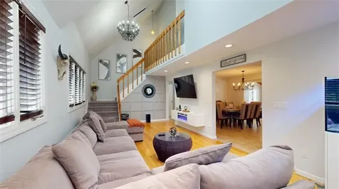 2 Amanda Court North Providence RI 02904