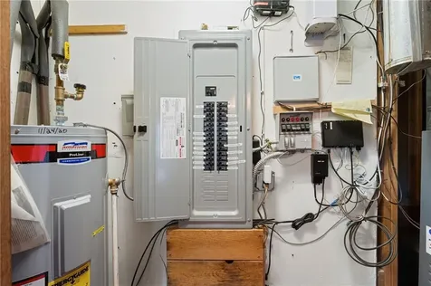 6 Foster Center Road Foster RI 02825