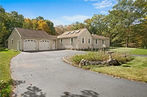 6 Foster Center Road Foster RI 02825