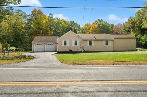 6 Foster Center Road Foster RI 02825