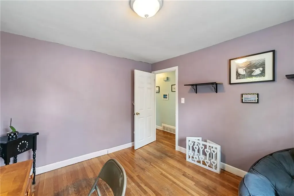19 Gloria Street Pawtucket RI 02861