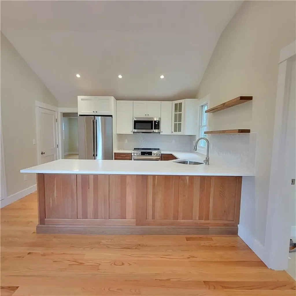 33 Sakonnet Drive Portsmouth RI 02871