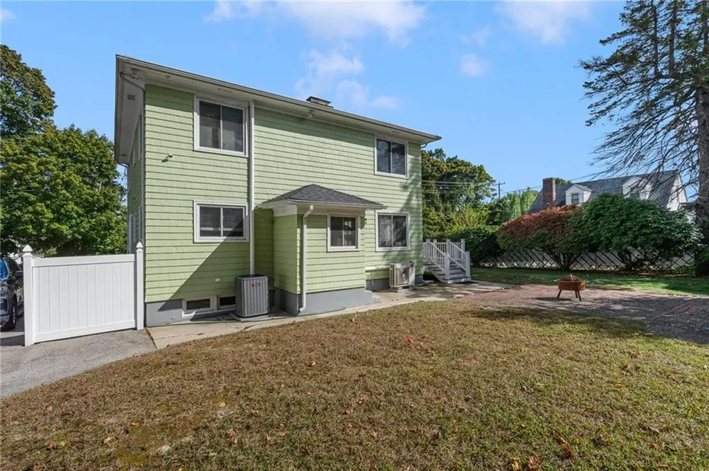7 Winfield Road Johnston RI 02919