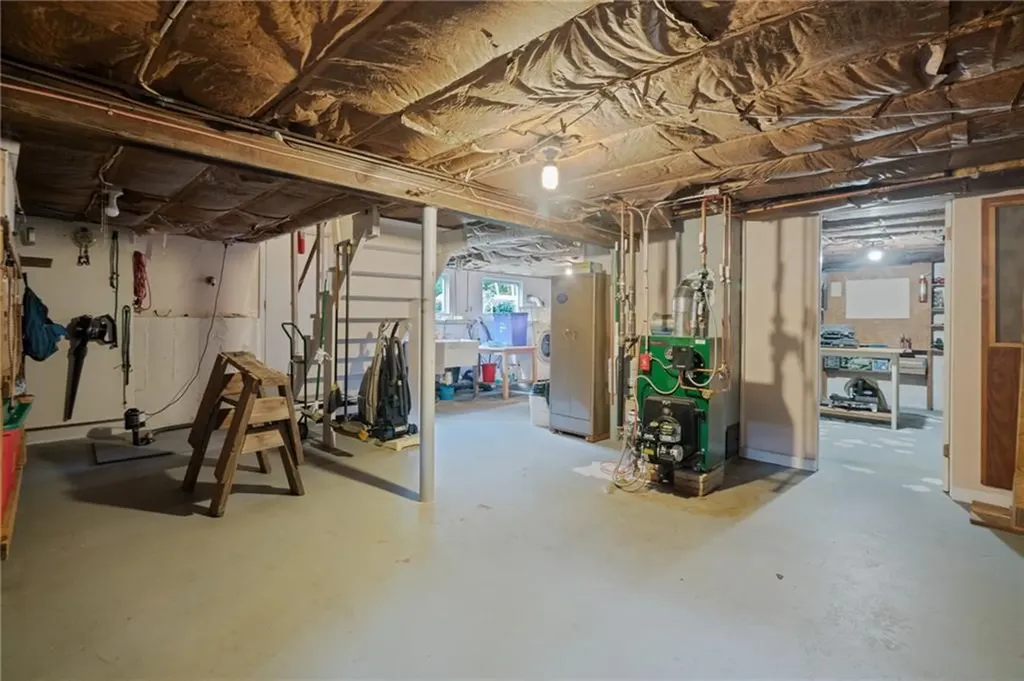 39 Woodlawn Road North Smithfield RI 02896