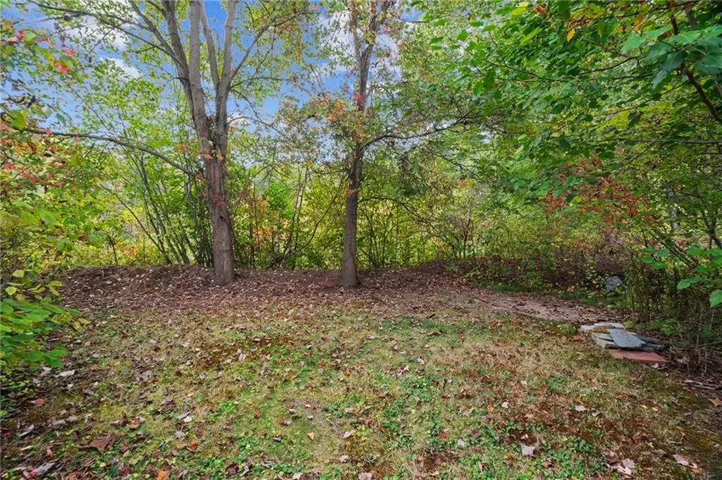 39 Woodlawn Road North Smithfield RI 02896