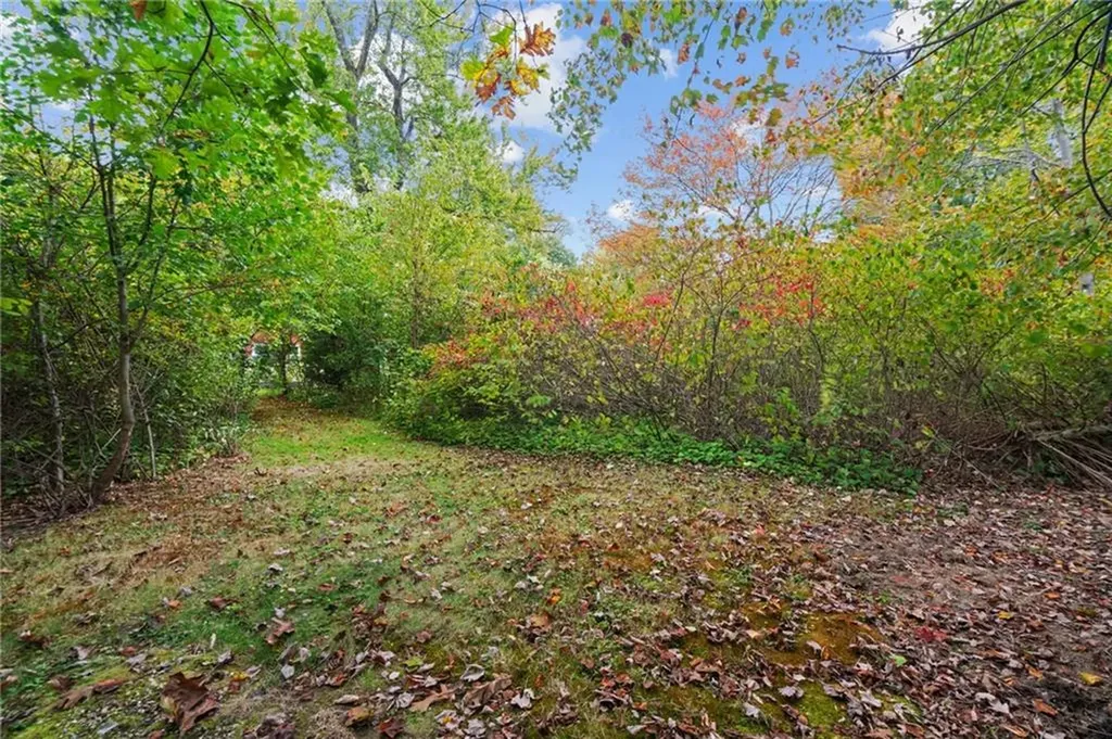 39 Woodlawn Road North Smithfield RI 02896