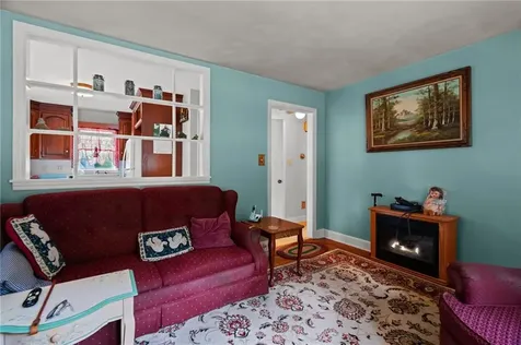 39 Woodlawn Road North Smithfield RI 02896