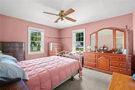 39 Woodlawn Road North Smithfield RI 02896