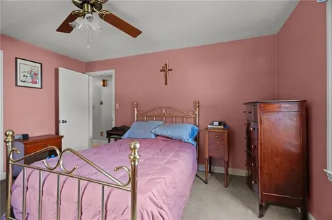 39 Woodlawn Road North Smithfield RI 02896