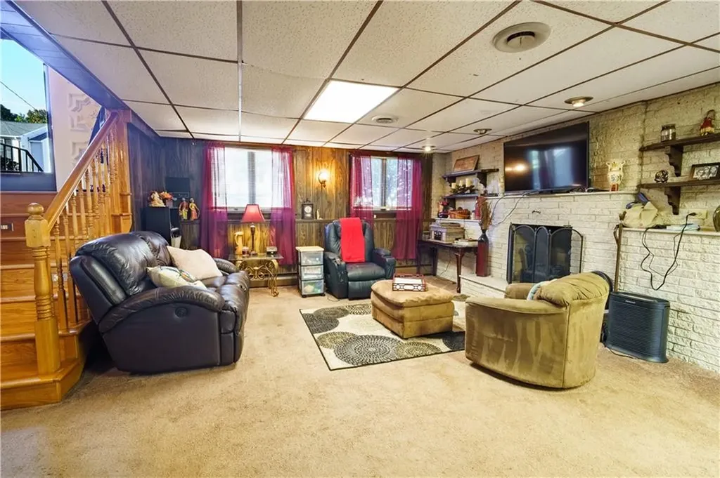15 Bank Street Cranston RI 02920