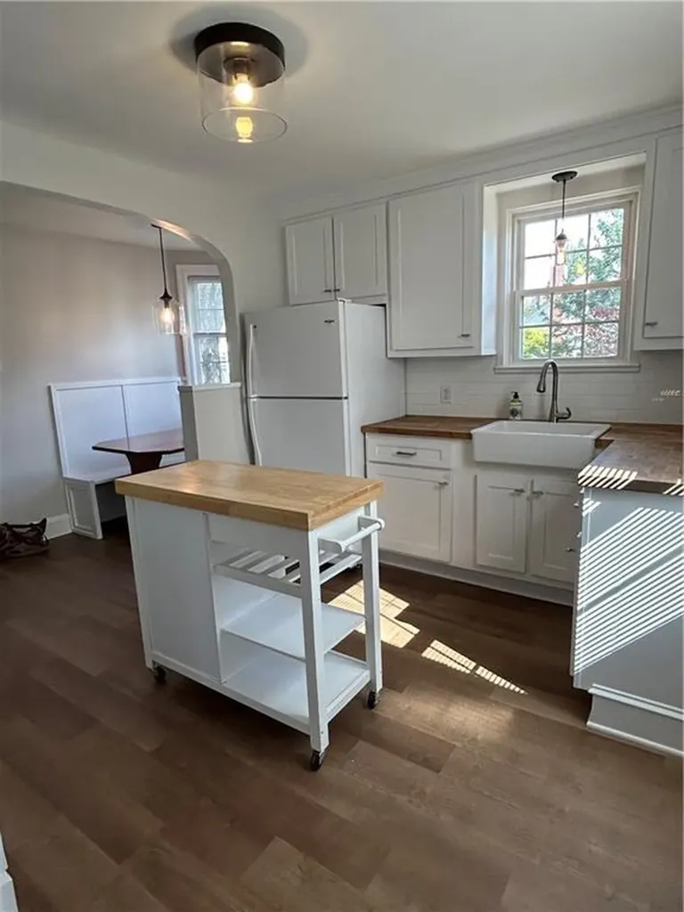 8 Diana Avenue Smithfield RI 02917