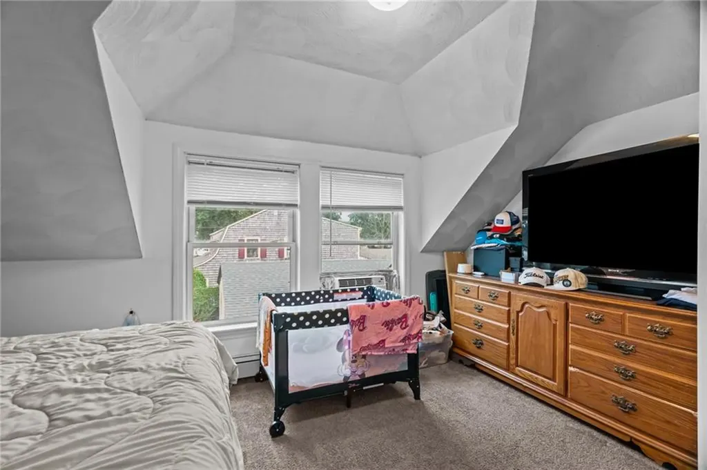 91 Hope Avenue Warwick RI 02889
